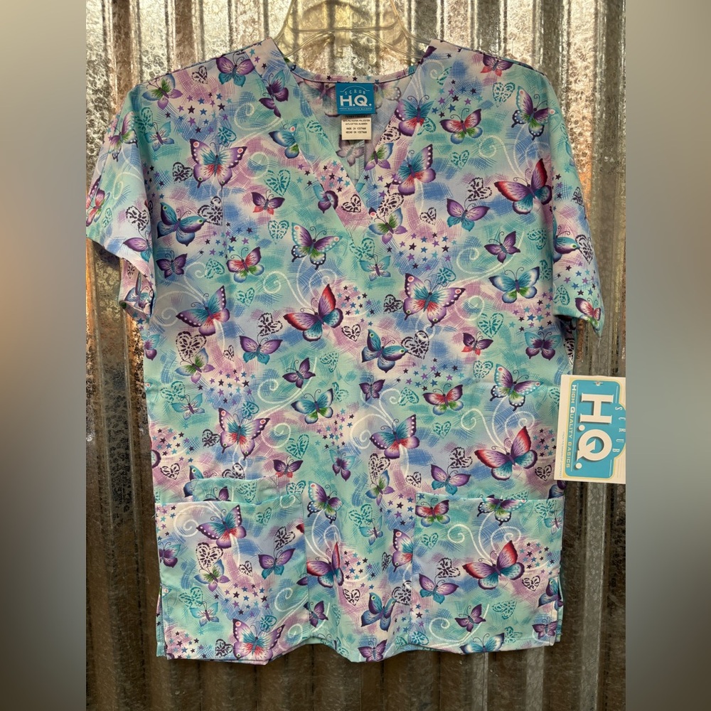 Women’s Print Scrub Top